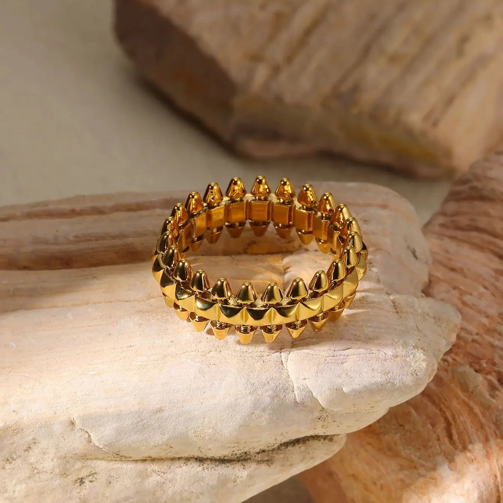 18K Gold Stainless Steel Fashionable Lip Shaped Flower Ring - Beauty Accessories