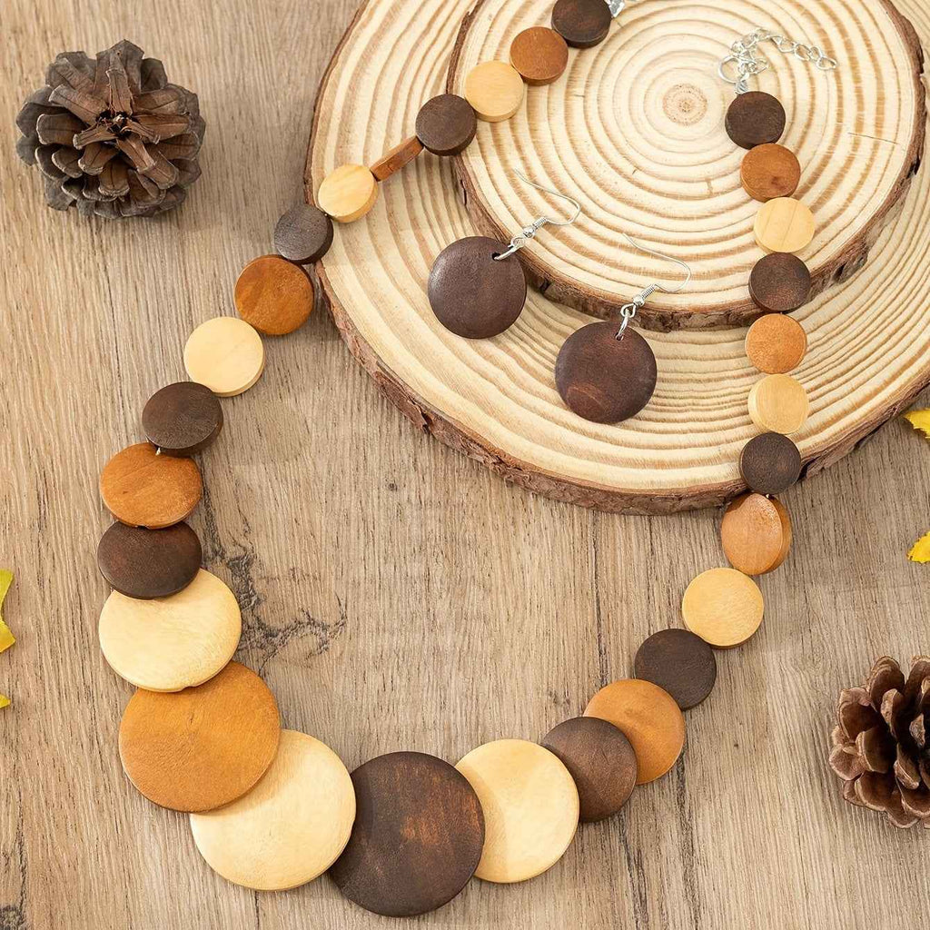 Retro Wooden Necklace Set